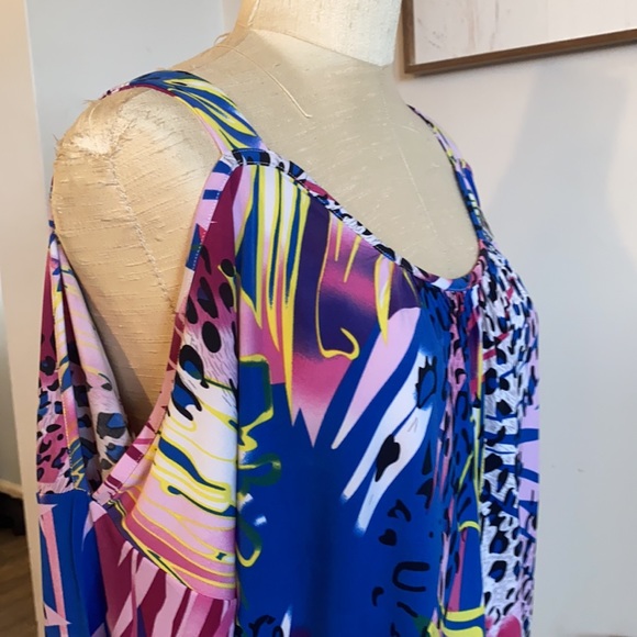 Ashro 1X cold shoulder colorful top 💙 - Picture 7 of 8
